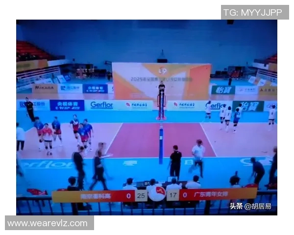 南京篮球队中路突破战术解析与球队发展新动向探讨 南京篮球队中路突破战术解析与球队发展新动向探讨